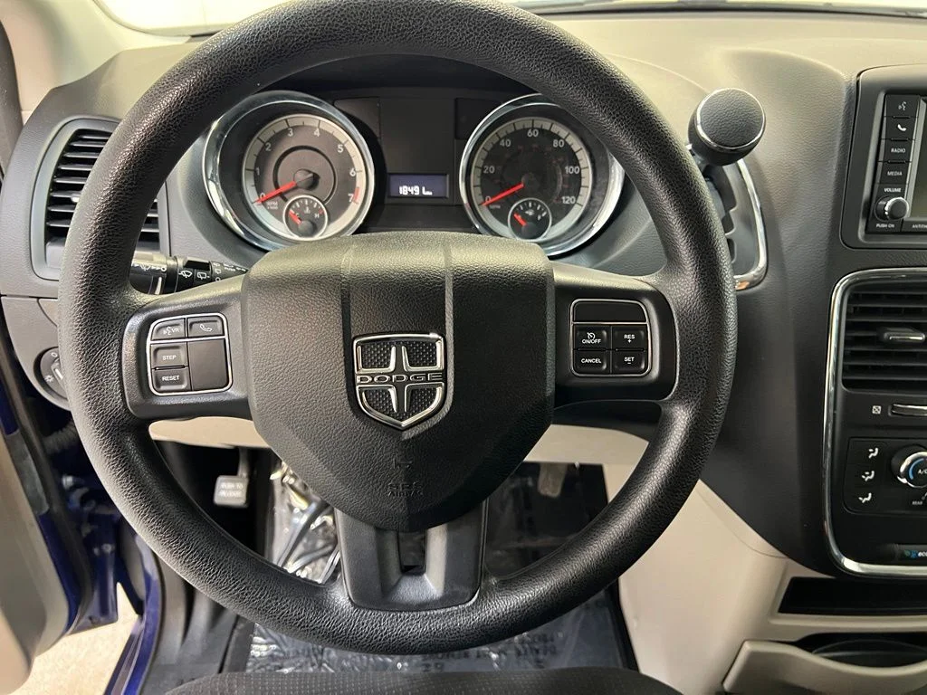 Used 2018 Blue Dodge SE image 19