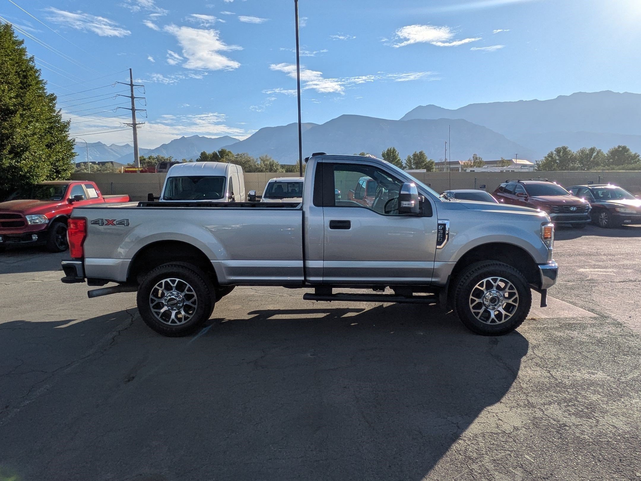 2021 Ford F-350 Super Duty XL - Photo 2