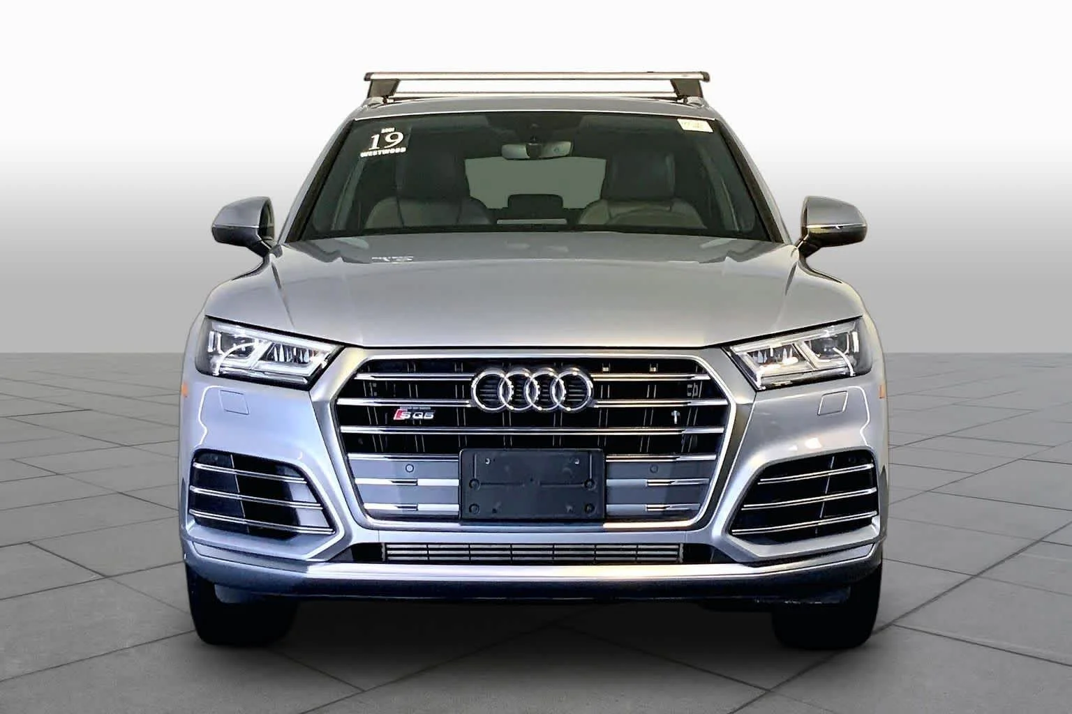 Used 2019 Florett Silver Metallic Audi Premium Plus image 4