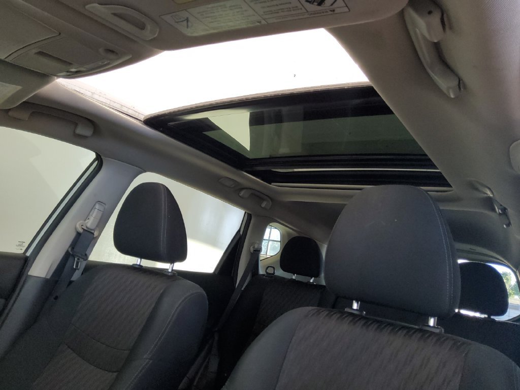 Used 2018 Silver Nissan Hybrid SV image 24