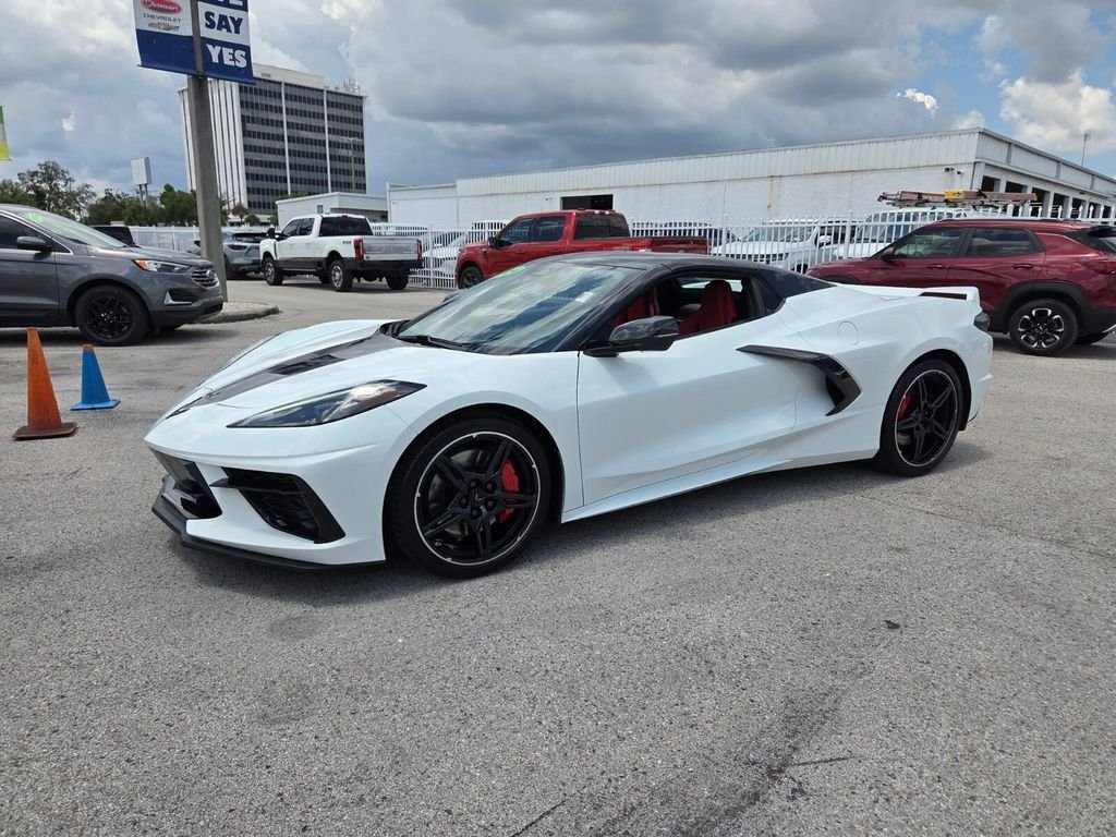 Used 2024 White Chevrolet Stingray image 18