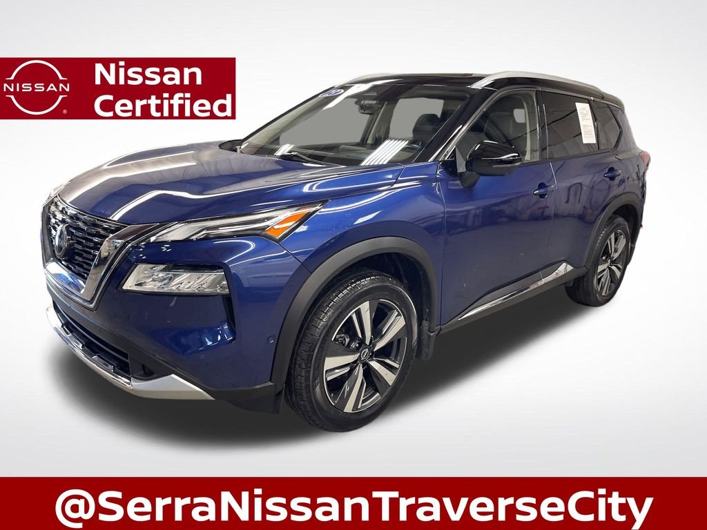 リフレックスブルー×ホワイト×ナスタチウムS ディープネイビー×ナスタチウムS Pre-Owned 2023 Nissan Rogue Platinum 4D Sport Utility in Traverse