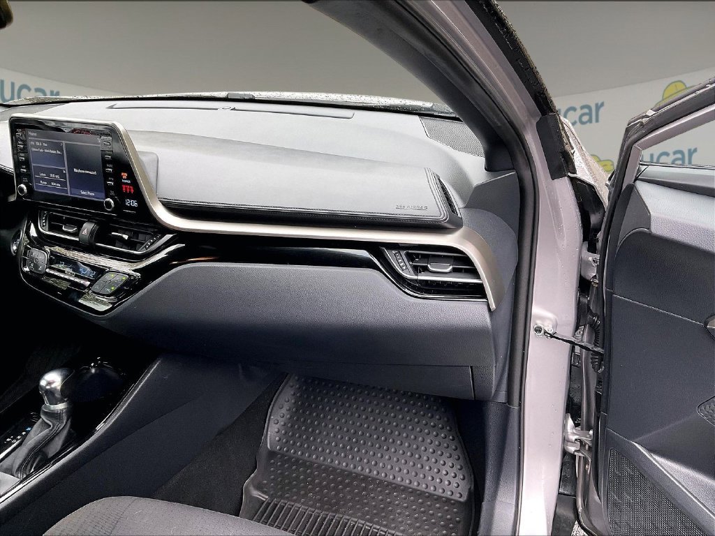 Used 2019 Silver Toyota XLE image 12