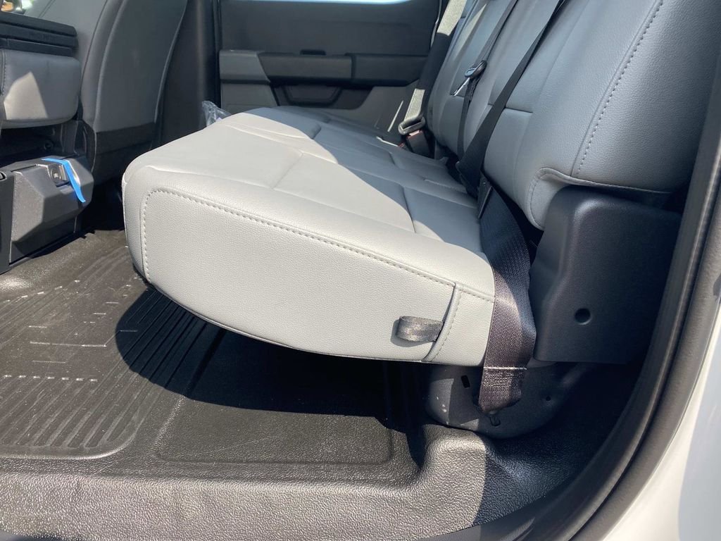 New 2026 Oxford White Ford F-350® XL image 10