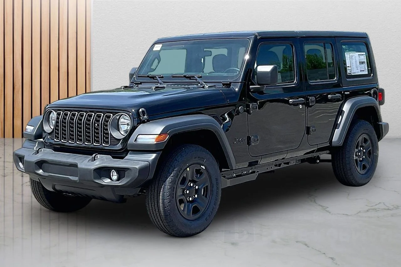 New 2026 Black Clear-Coat Exterior Paint Jeep Sport image 4