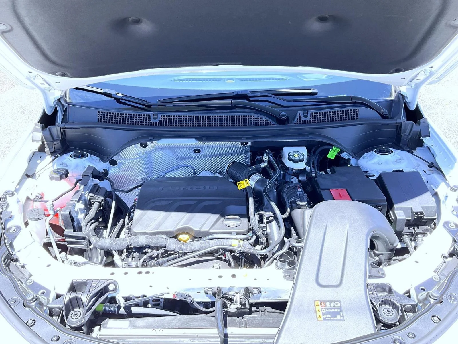 New 2026 Summit White Buick Preferred image 24
