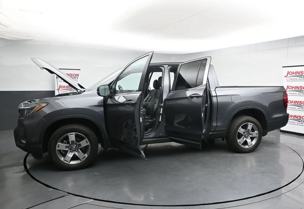 Used 2024  Honda RTL image 42