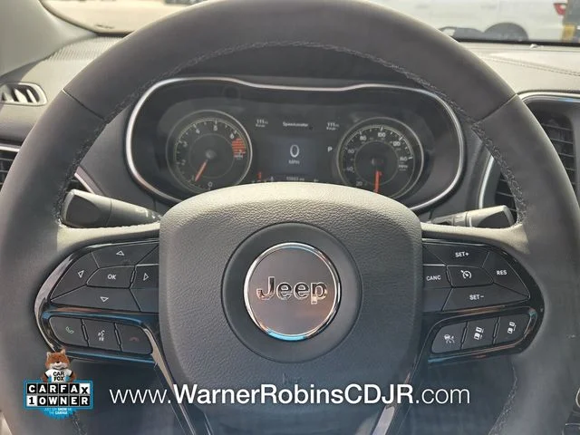 Used 2023 White Jeep Altitude image 26