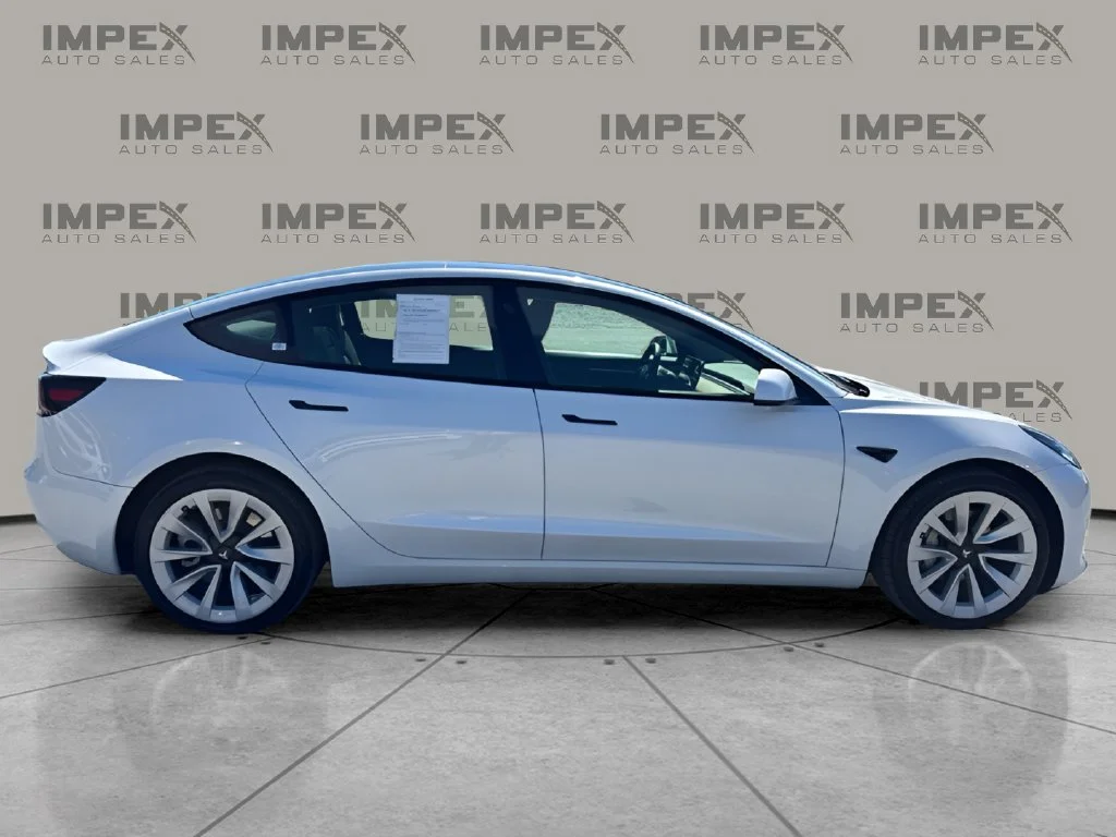 Used 2023 White Tesla Base image 6