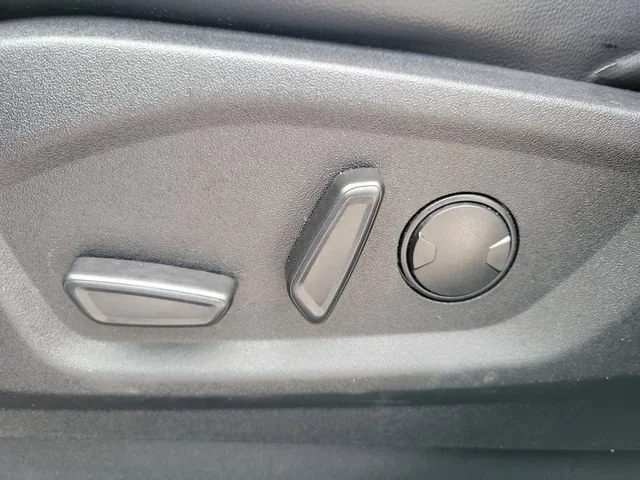 Used 2024 Blue Ford SEL image 25