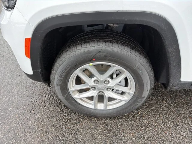 New 2026 White Jeep Laredo X image 10