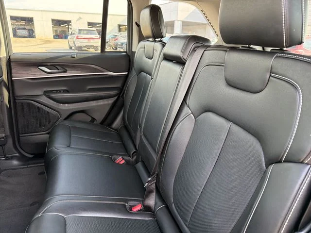 Used 2023 Black Jeep Limited image 22
