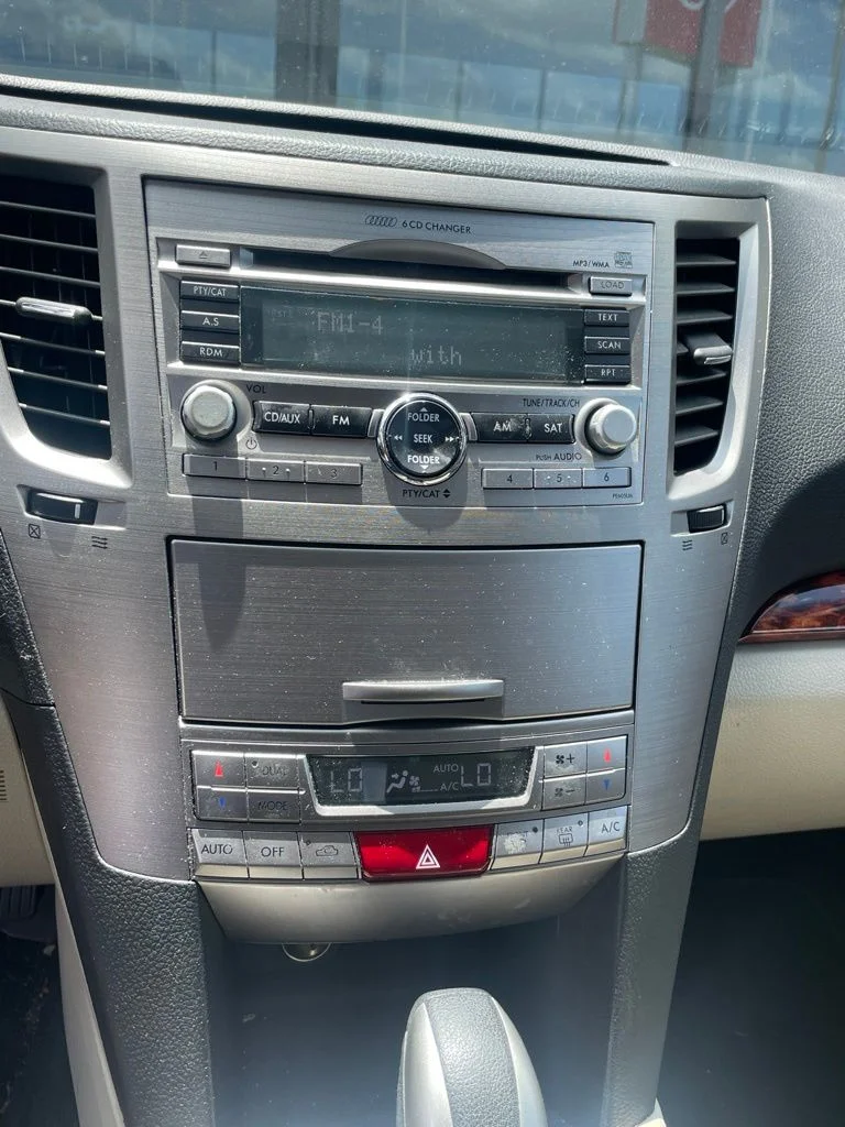 Used 2011 Subaru Outback I Limited with VIN 4S4BRCJC1B3358598 for sale in Olathe, KS
