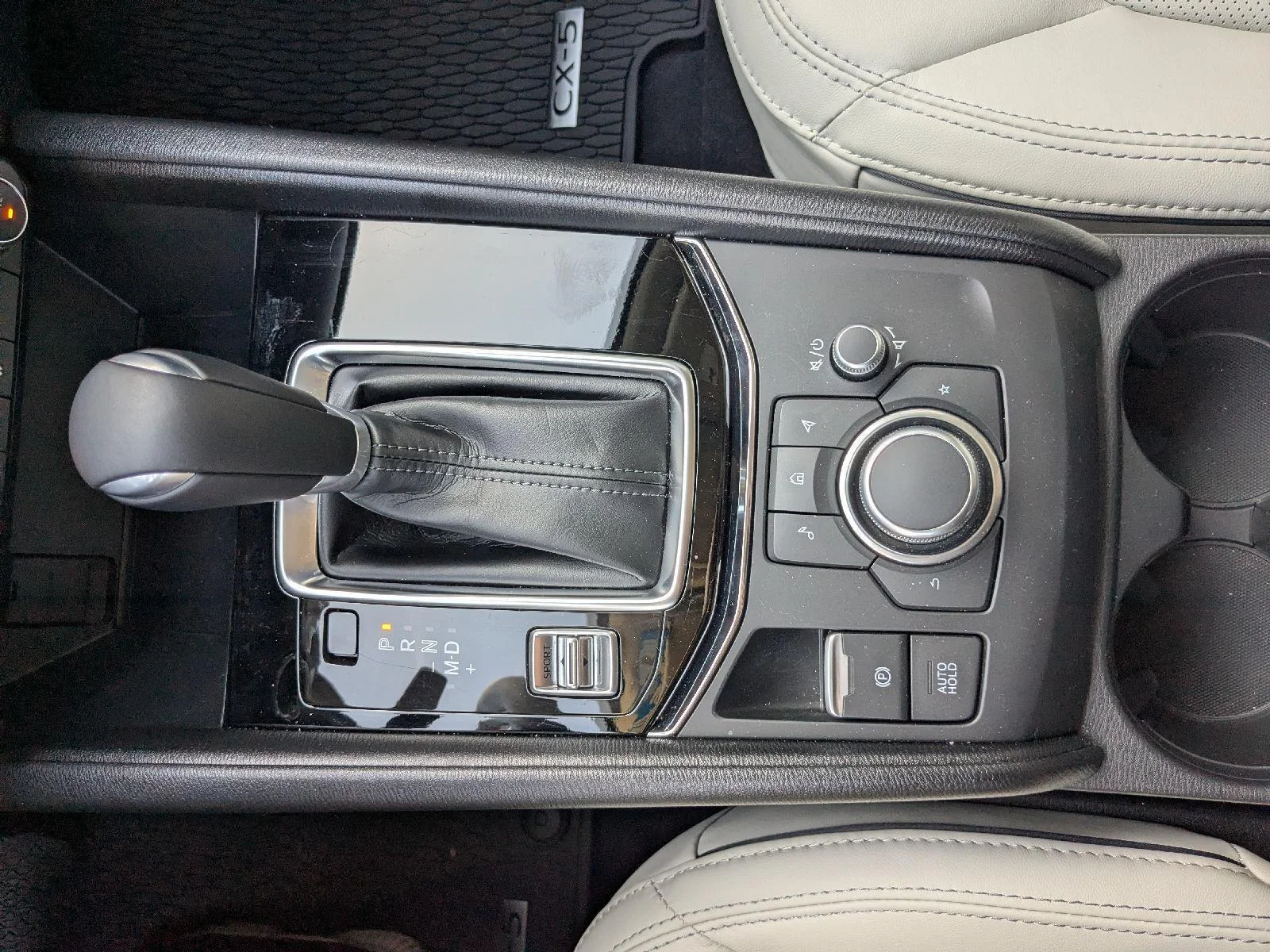 2025 Mazda CX-5 S Preferred package - Photo 26