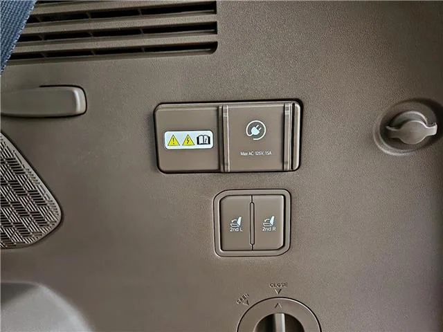 New 2026 Wolf Gray Ebony Black Roof KIA GT-Line (A1) All-Wheel Drive image 15