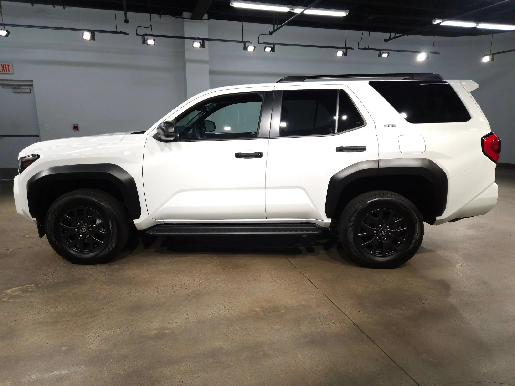 Certified Used 2025 Ice Cap Toyota SR5 image 4