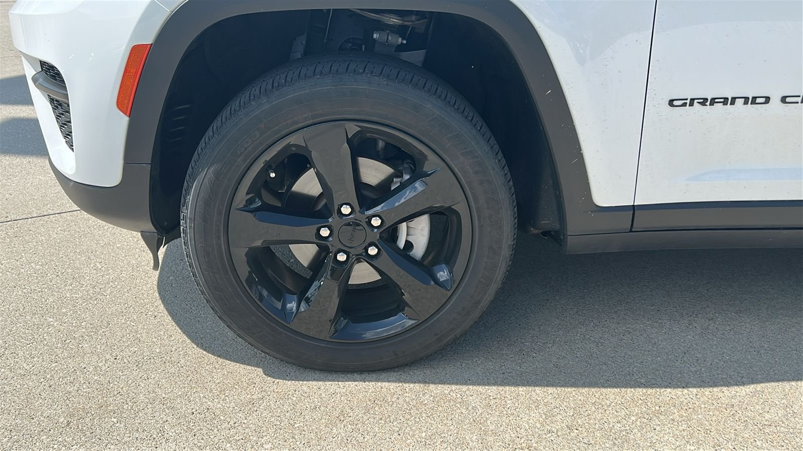 Certified Used 2023 White Jeep Altitude X image 10