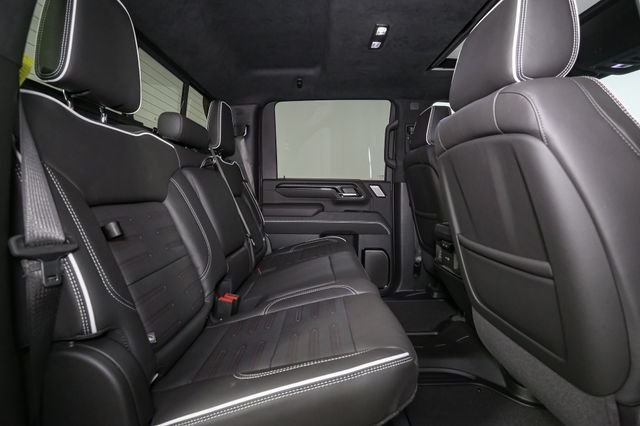 Used 2024 White GMC AT4X image 20