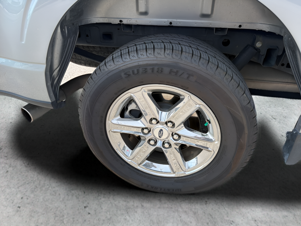 Used 2025 Silver Ford XLT image 44