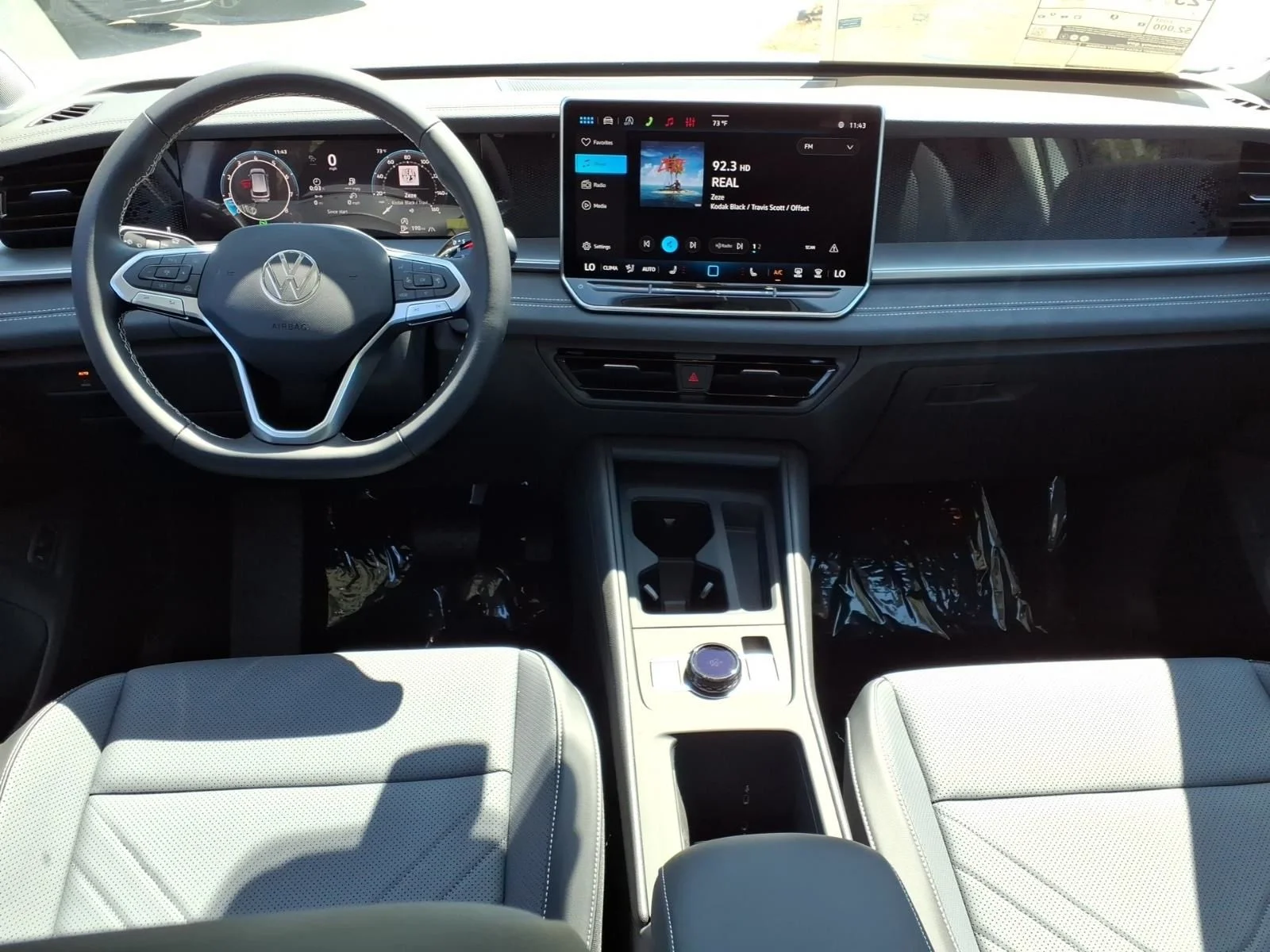 New 2026 Pure White Volkswagen 2.0T SE image 9