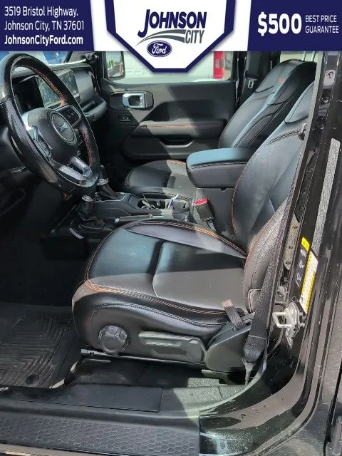 Used 2021 Black Jeep Mojave image 21