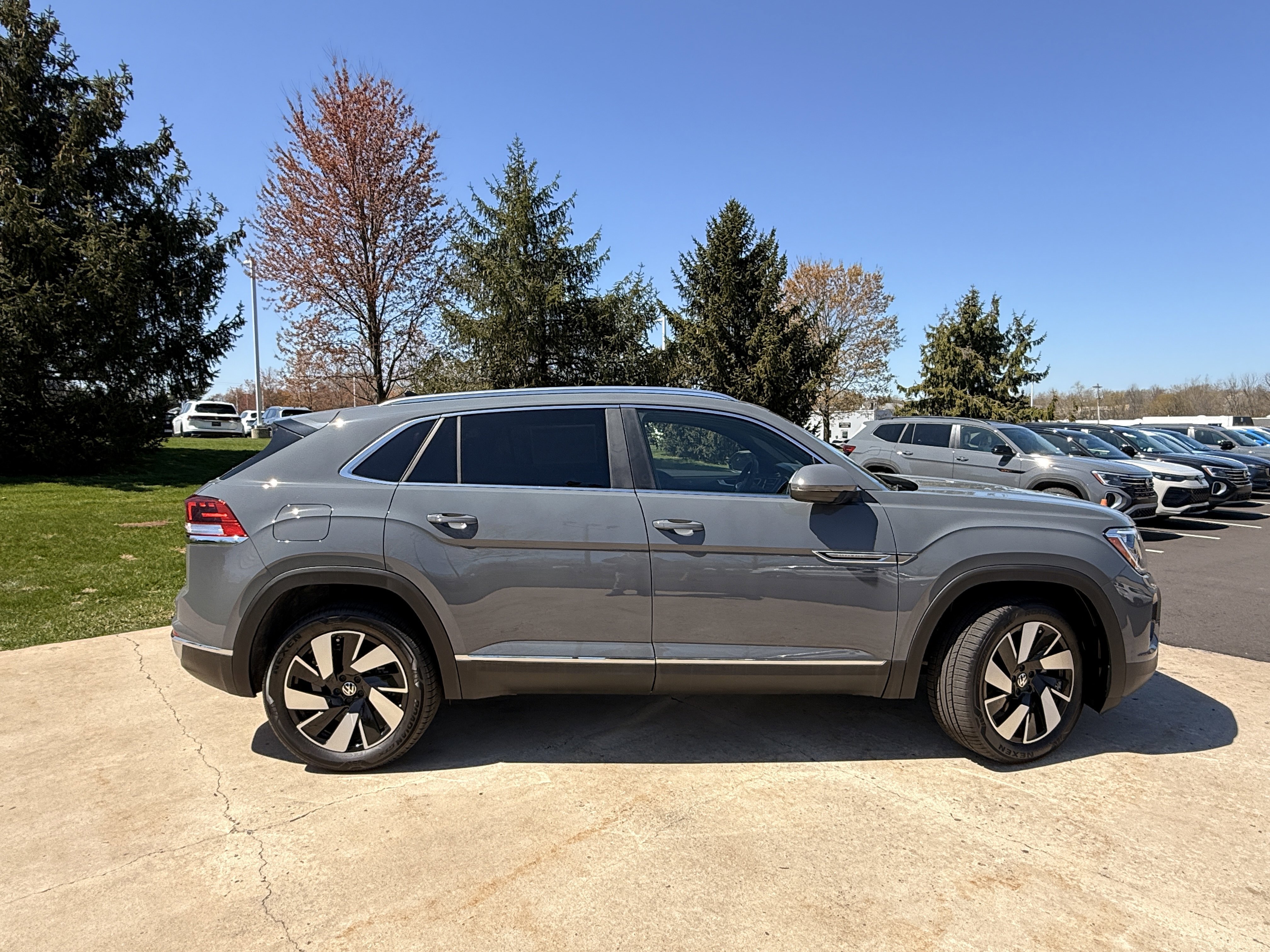 2026 Volkswagen Atlas Cross Sport SEL - Photo 17