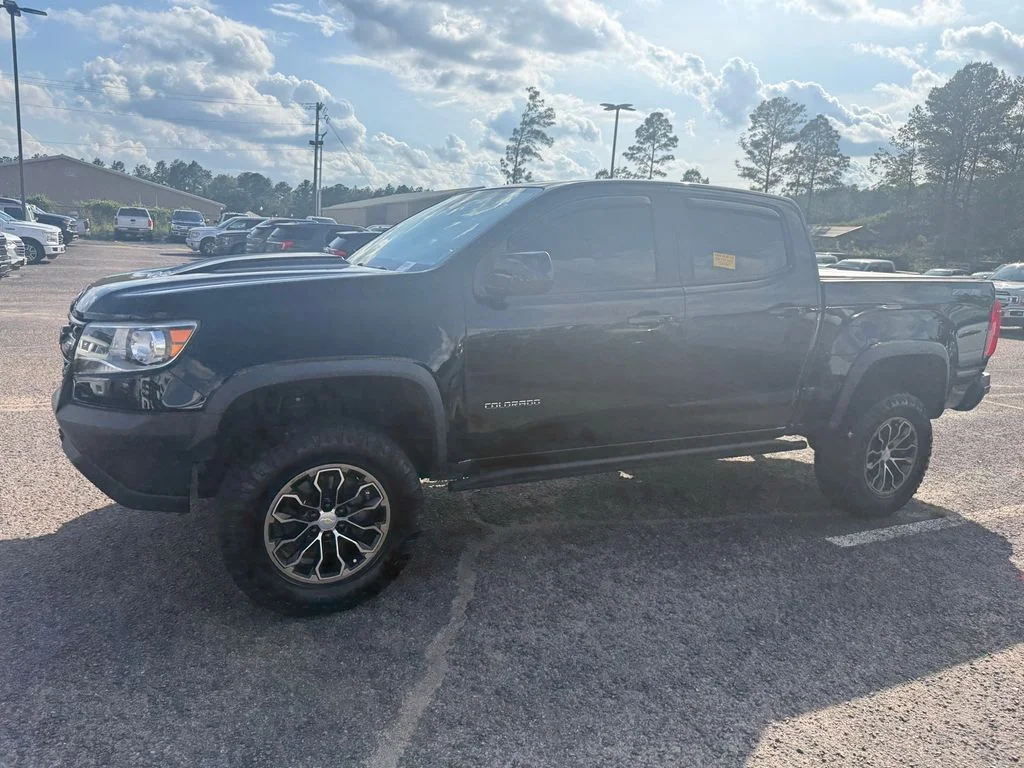 Used 2019 Black Chevrolet ZR2 image 4