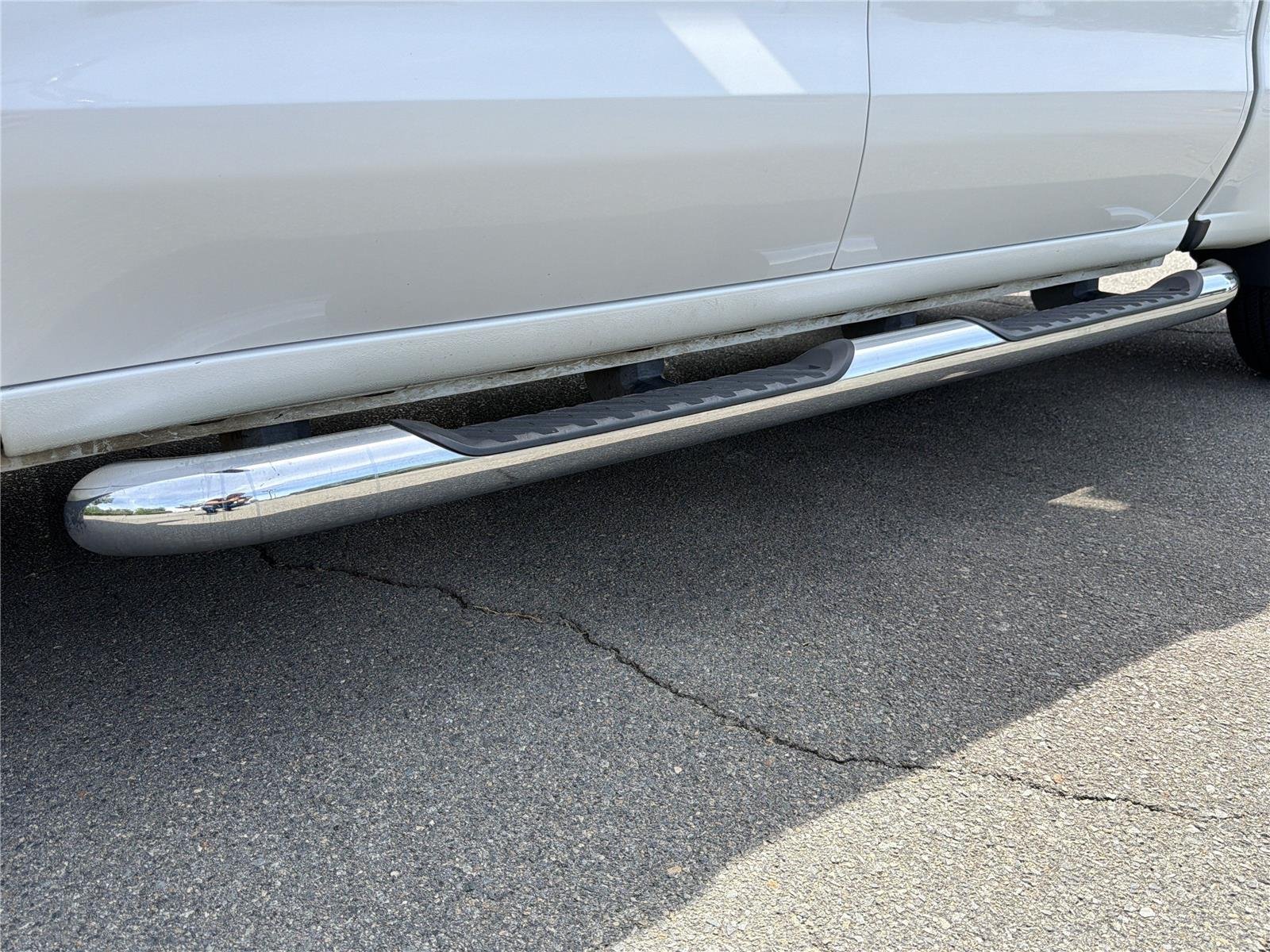 Used 2020 Iridescent Pearl Tricoat Chevrolet LT image 31