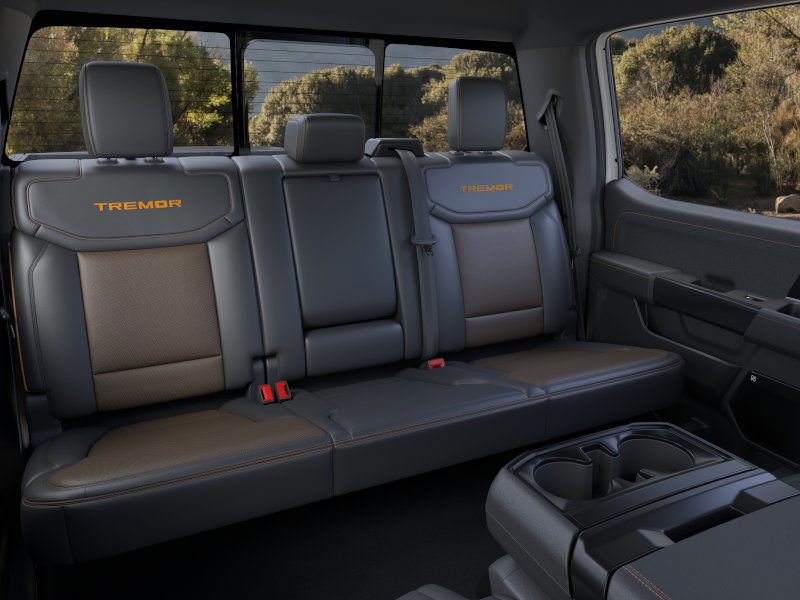 New 2025 Space White Metallic Ford Tremor® image 41