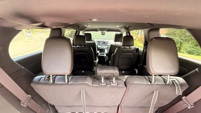 2026 Chrysler Pacifica Select - Photo 17