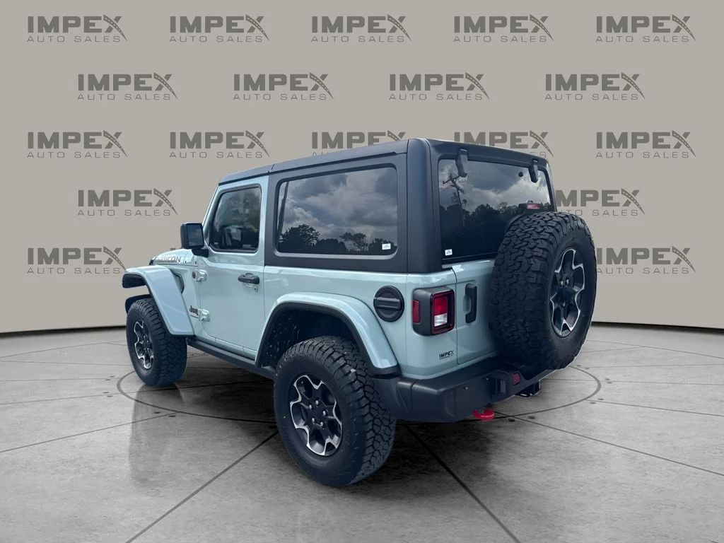 Used 2023 Gray Jeep Rubicon image 3