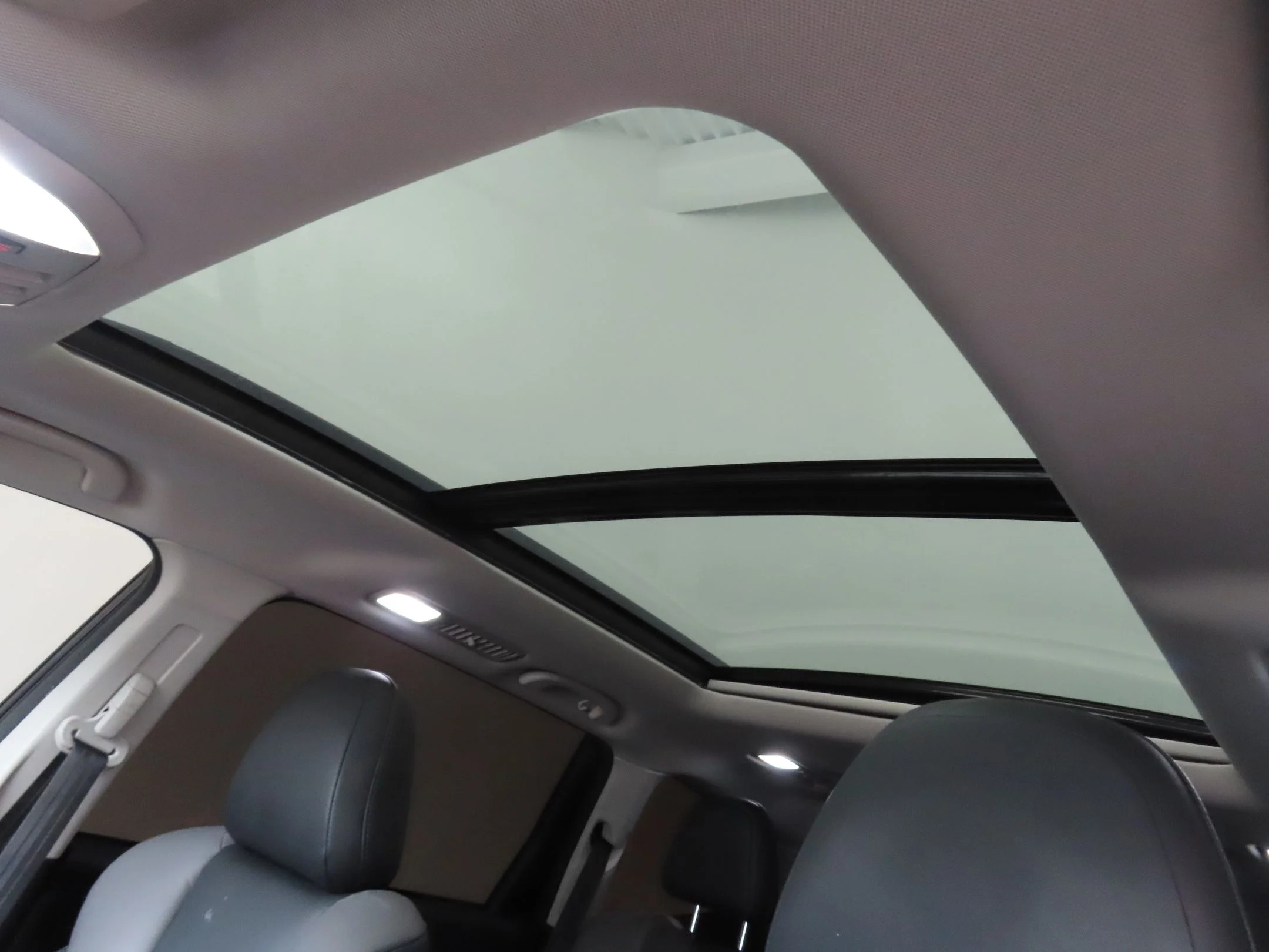 Used 2022 Black Subaru Onyx Edition image 20