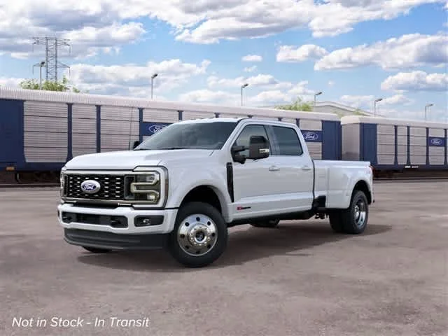 New 2027 Star White Metallic Tri-Coat Ford Platinum image 2