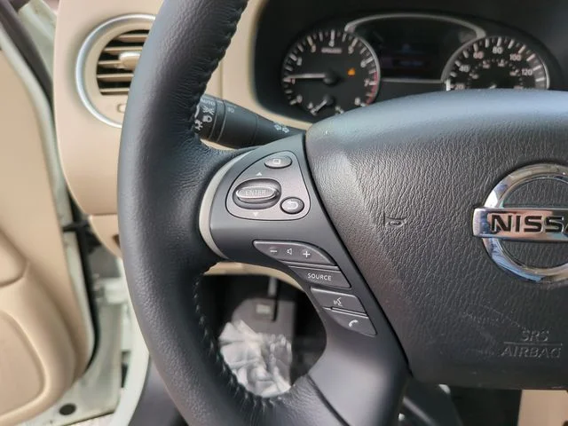 Used 2019 White Nissan SV image 27