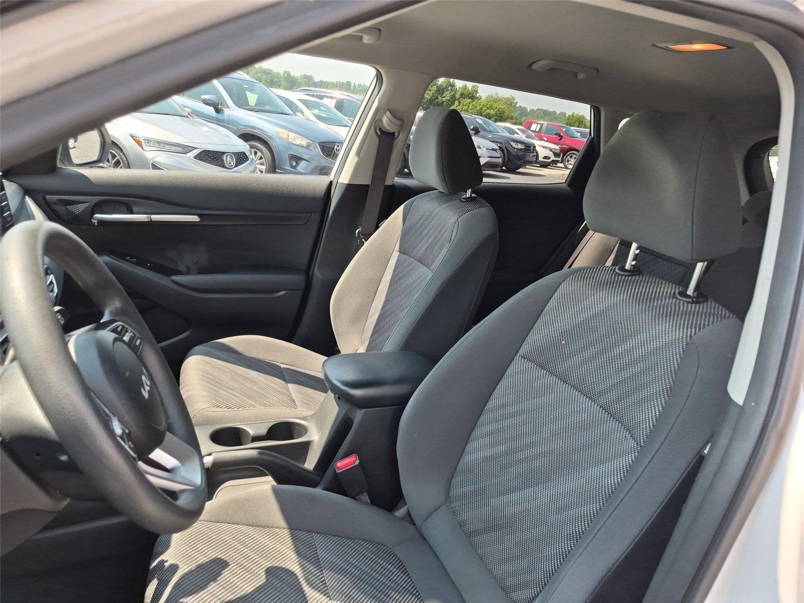 Used 2023 Snow White Pearl Kia LX image 18