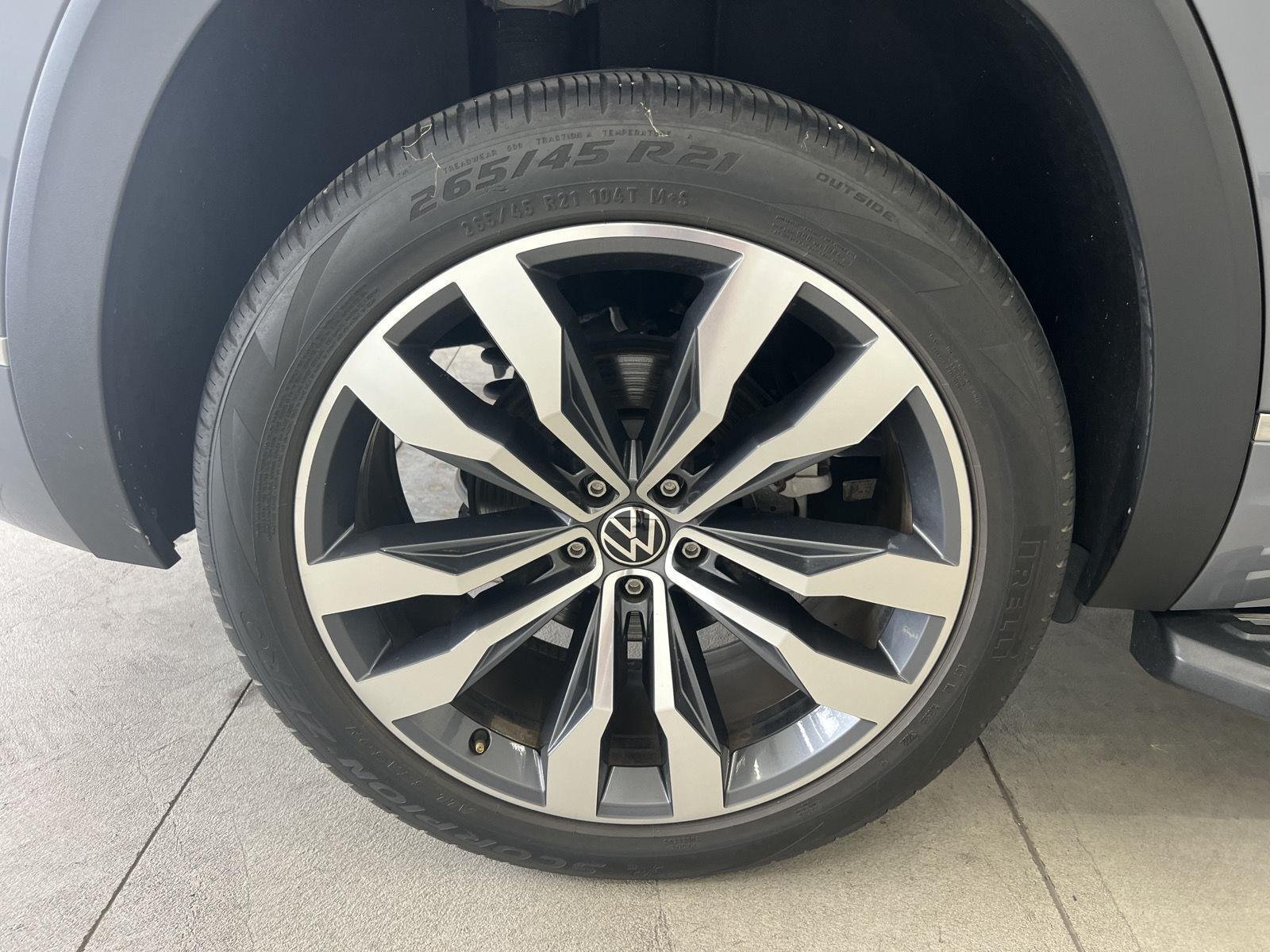 2023 Volkswagen Atlas Cross Sport SEL Premium R-Line - Photo 9