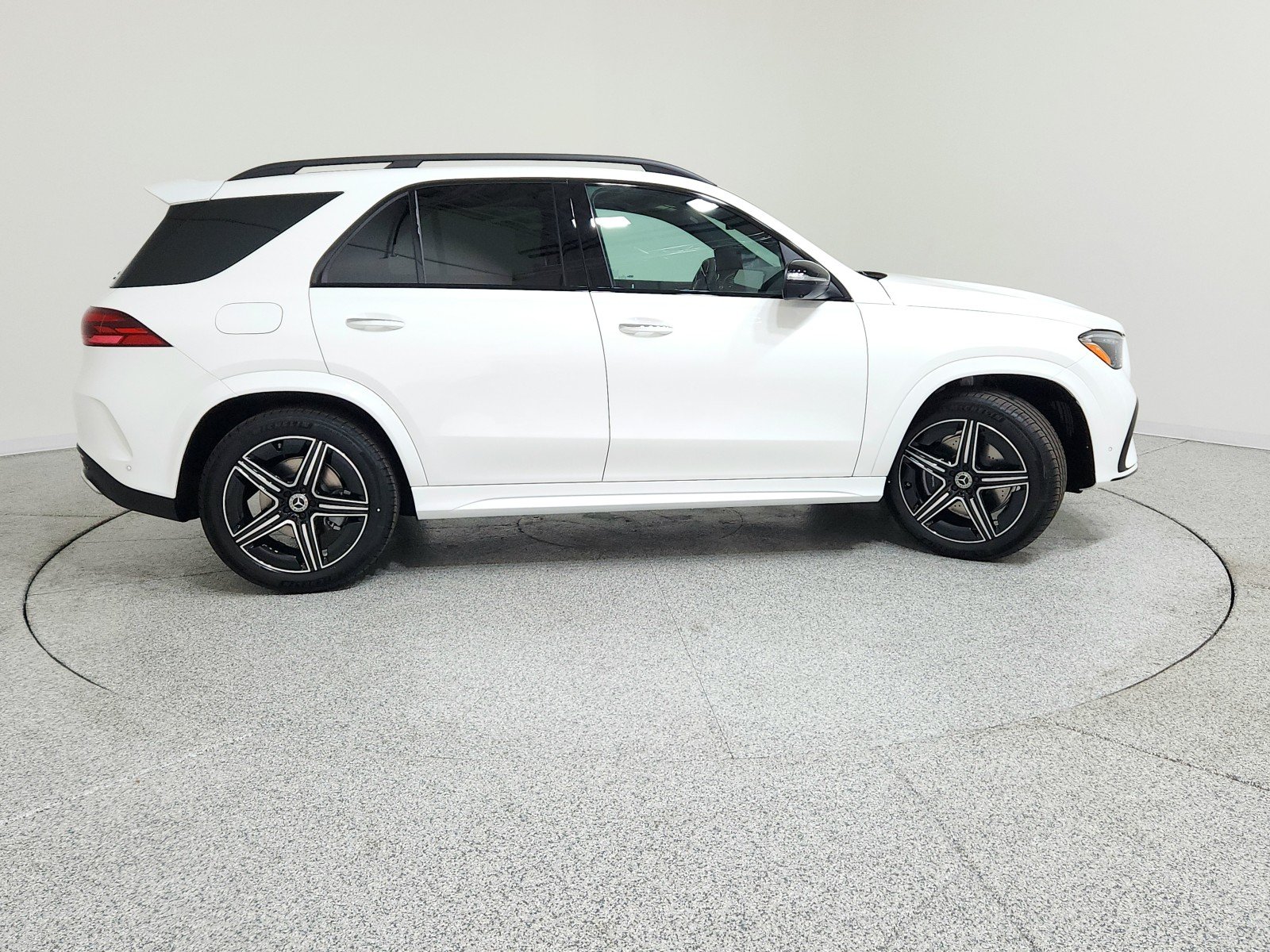 New 2026 Polar White Mercedes-Benz GLE 350 SUV image 6