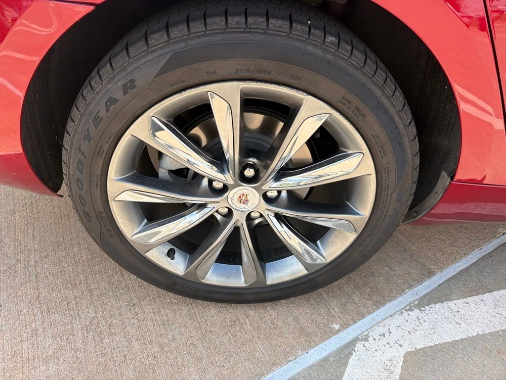 Used 2013 Red Cadillac Luxury image 7