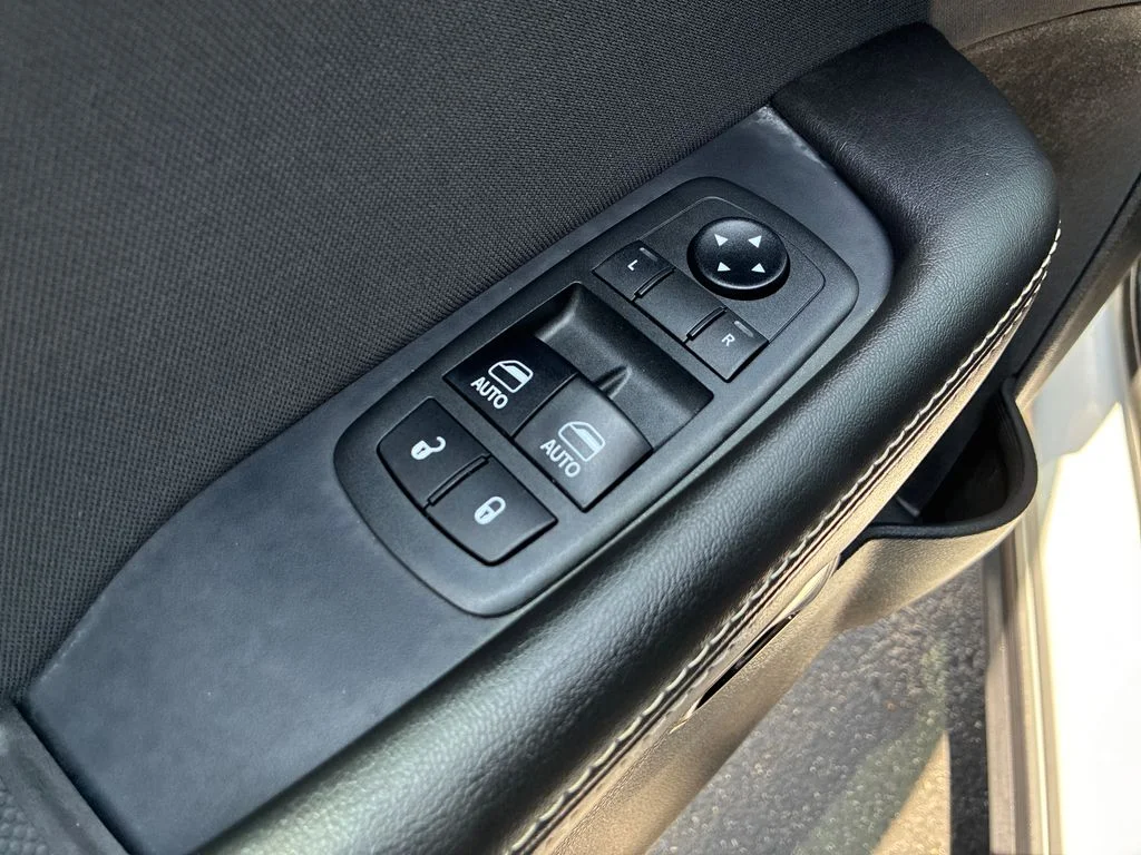 Used 2019 White Dodge SRT Hellcat image 12
