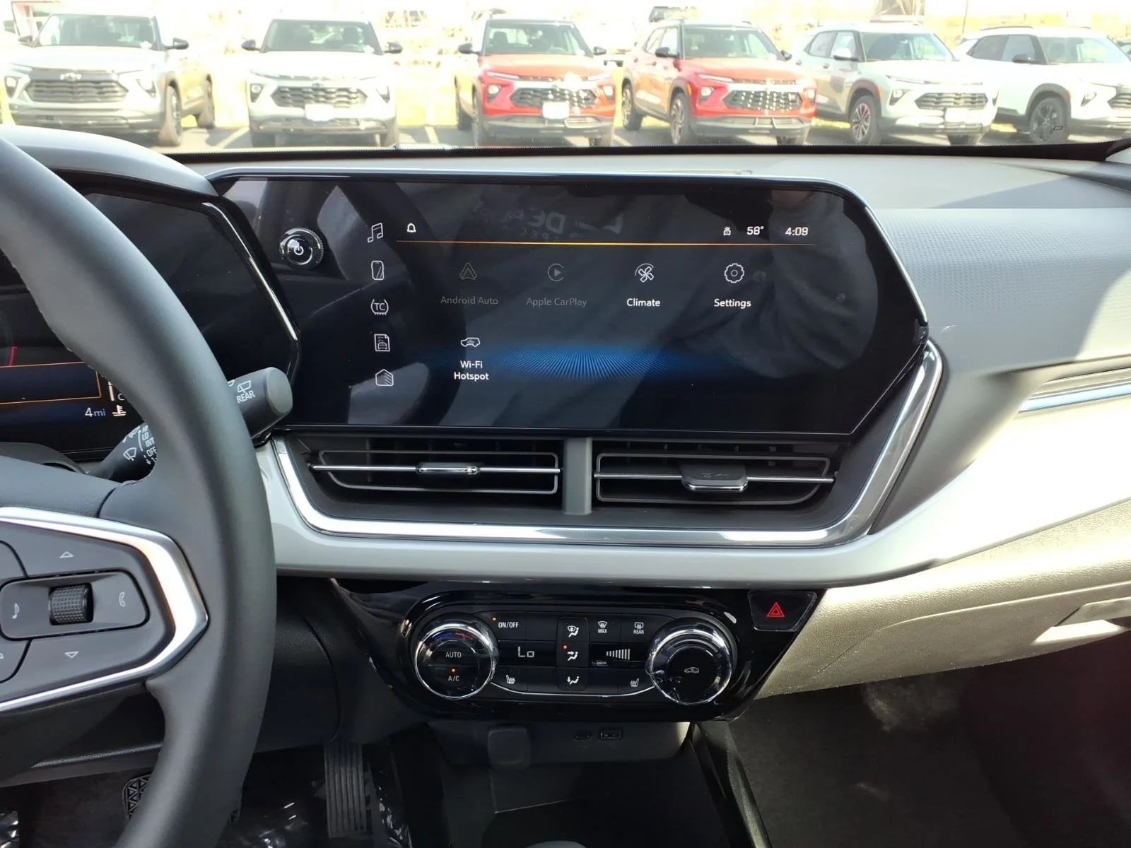 2026 Chevrolet Trax LT - Photo 7