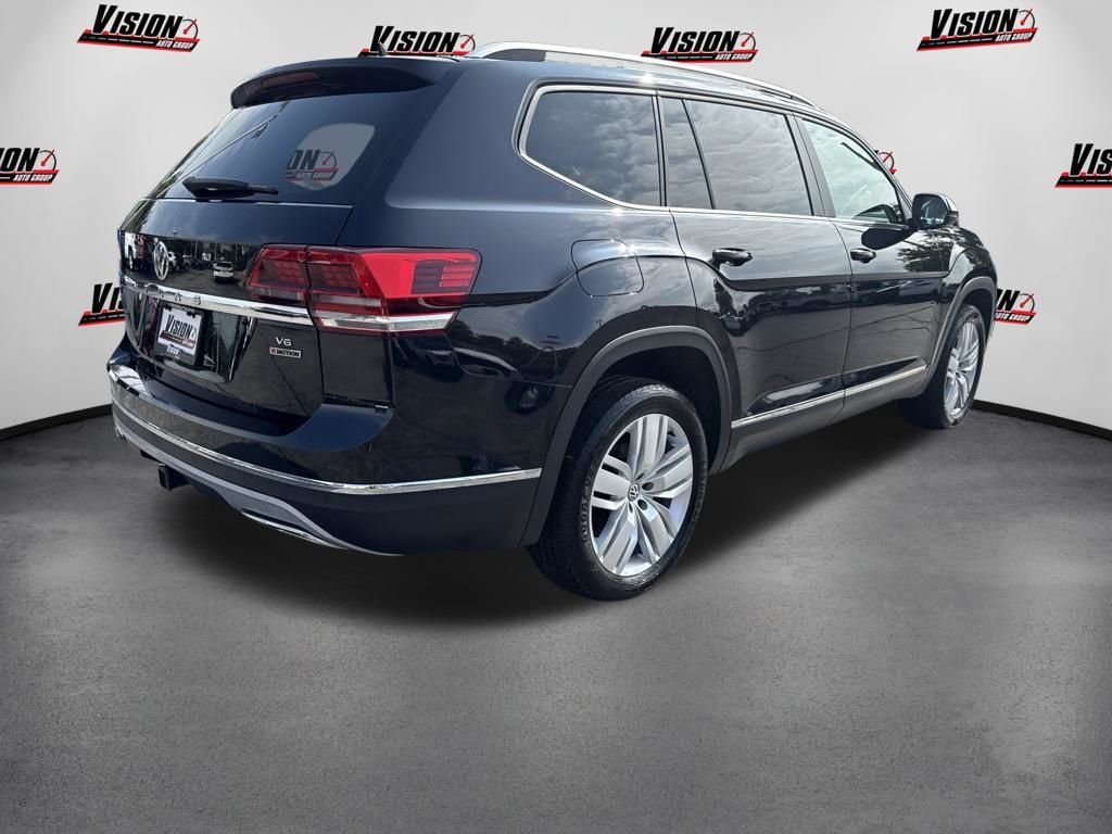 Used 2019 Black Volkswagen SEL image 5