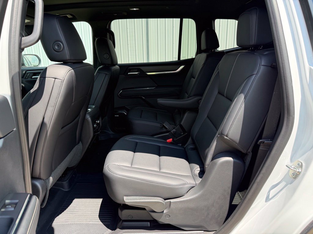 2026 GMC Acadia Elevation - Photo 16