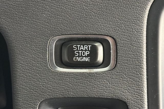Used 2015 Gray Metallic Volvo T5 Premier image 30