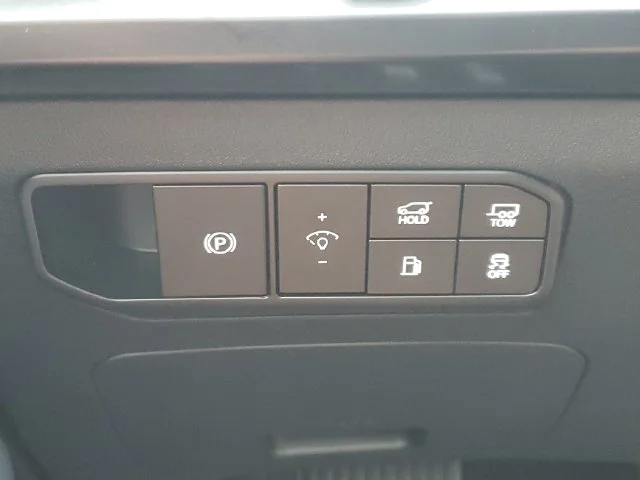 New 2027 Wolf Gray Kia X-LINE SX PRESTIGE image 31