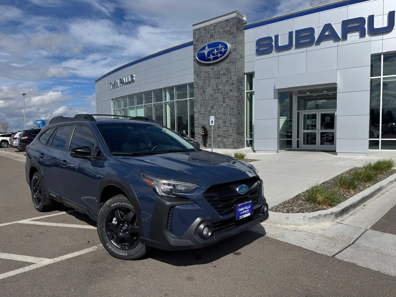 2023 Subaru Outback Onyx Edition XT's photo