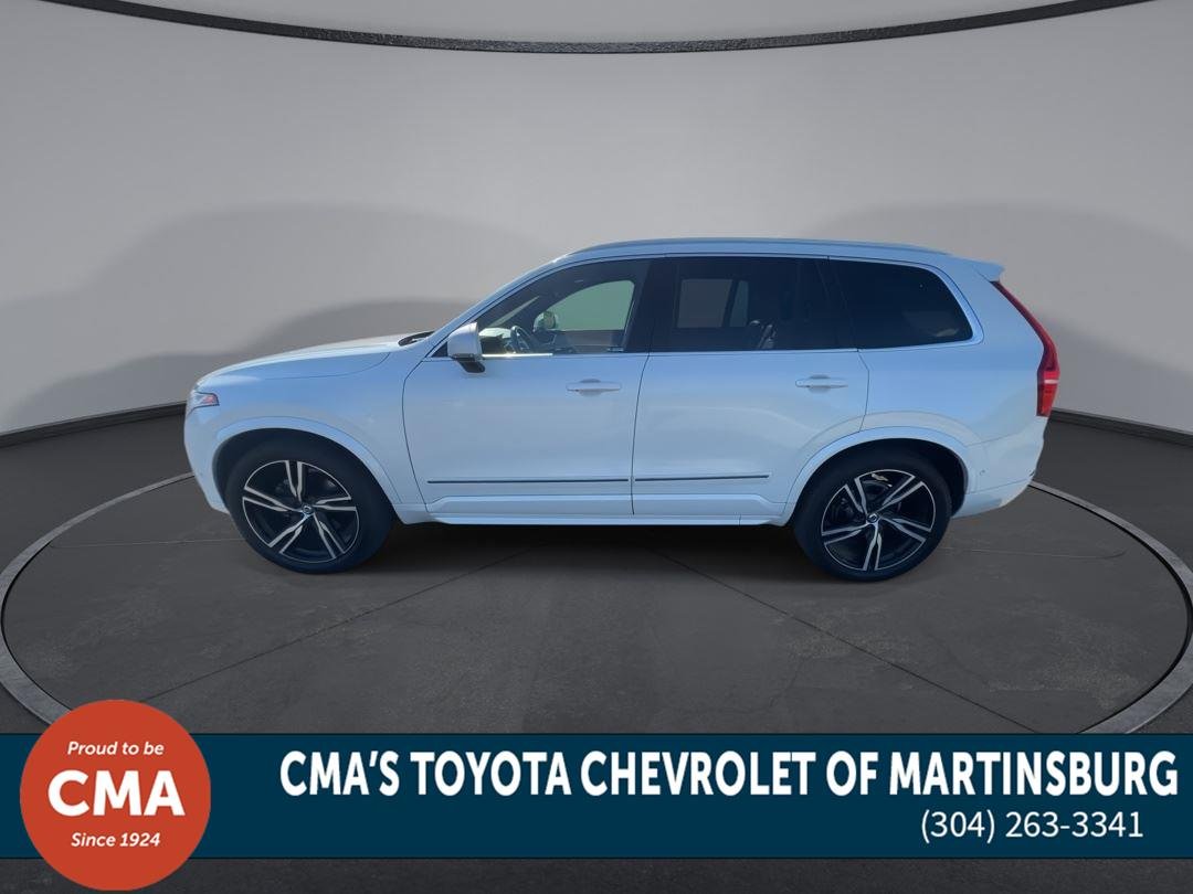 Used 2017 Crystal White Pearl Metallic Volvo R-Design image 5