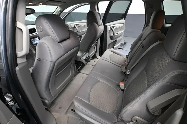 Used 2014 Gray Chevrolet LS image 33