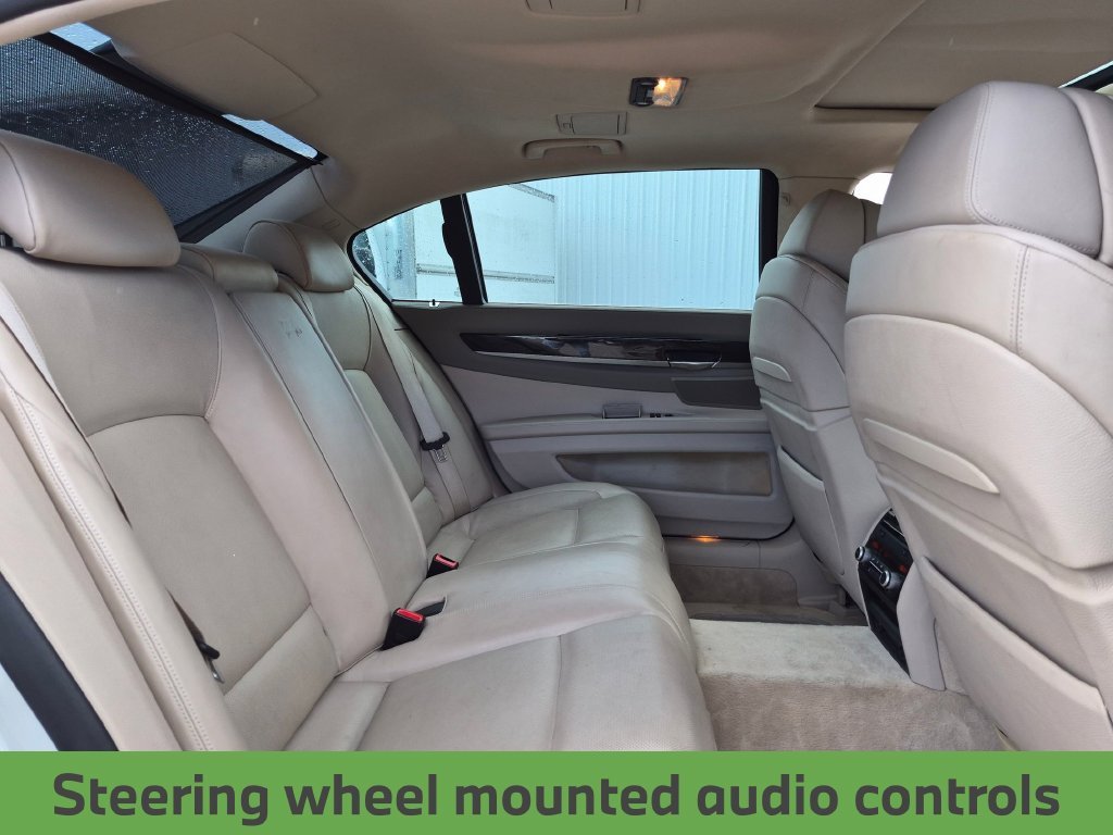 Used 2009 White BMW 750Li image 32