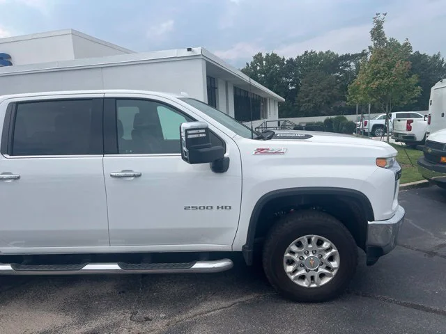 Used 2022 SUMMIT WHITE Chevrolet LTZ image 2