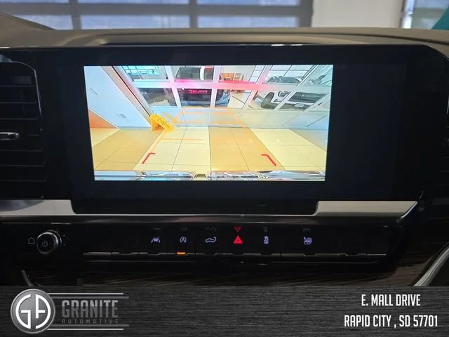 New 2026 Sterling Metallic GMC Elevation image 21